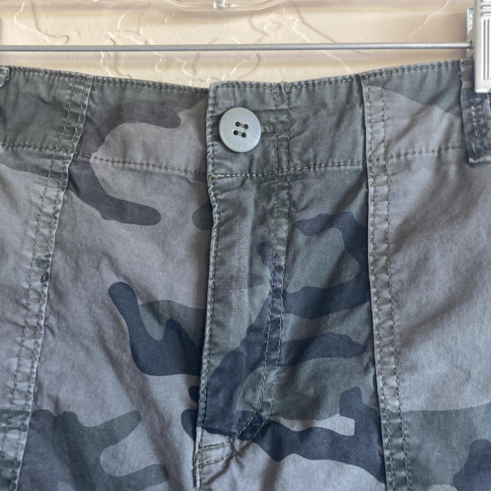Sanctuary Rolled Camo Gorpcore Streetwear Utility Shorts - Picture 5 of 12